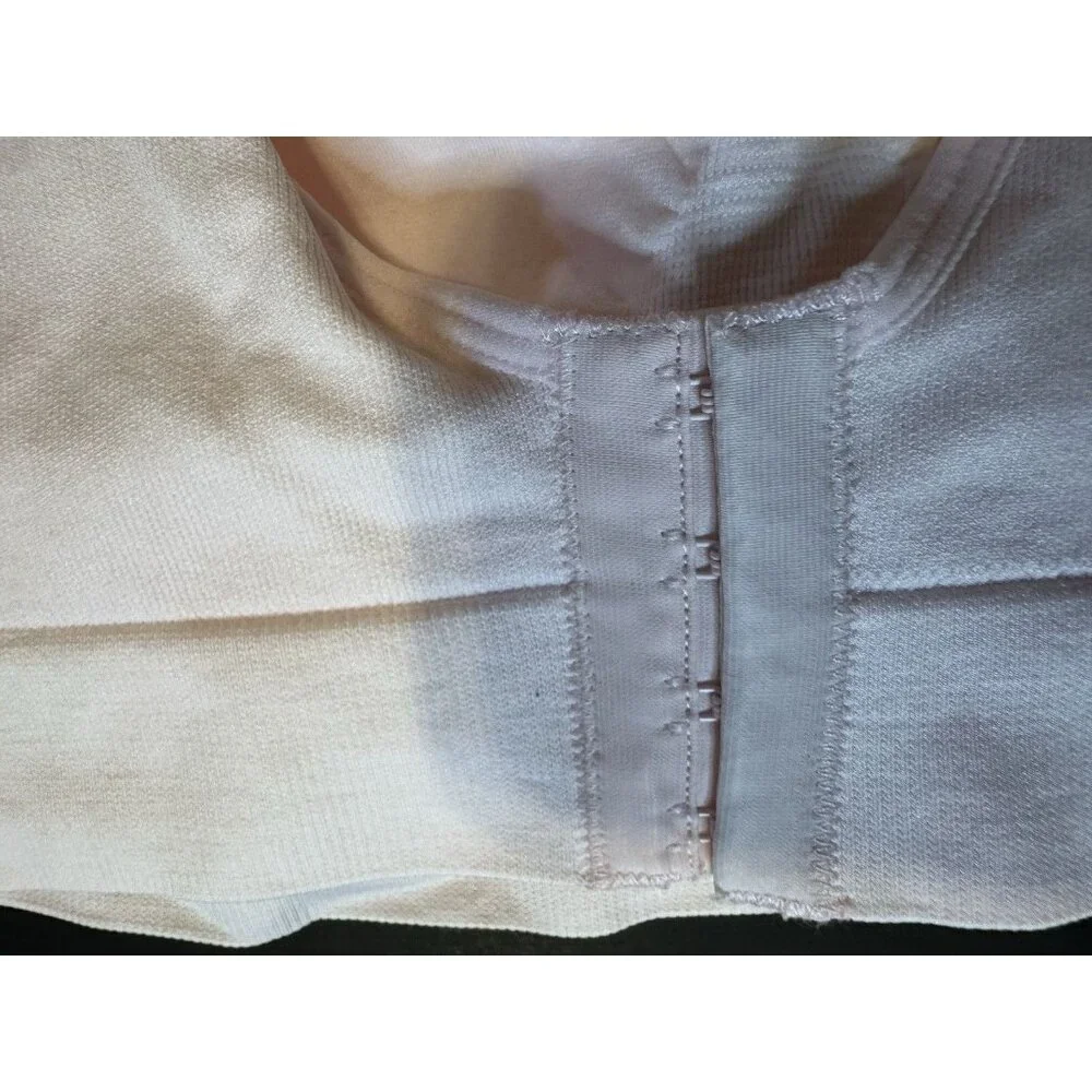 Breezies Bra Size M Pink Lace Cami Padded Wireless Adjustable Clasp Back NEW - Picture 6 of 8